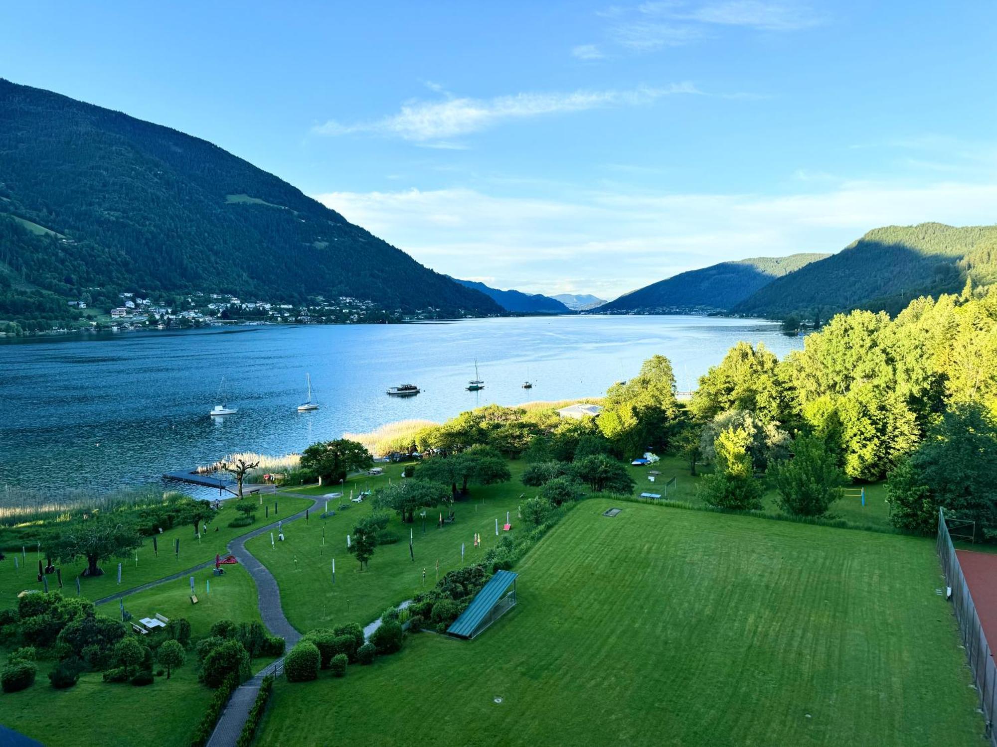 לאנדסקרון Apartment Am Ossiacher See Mit Seeblick מראה חיצוני תמונה