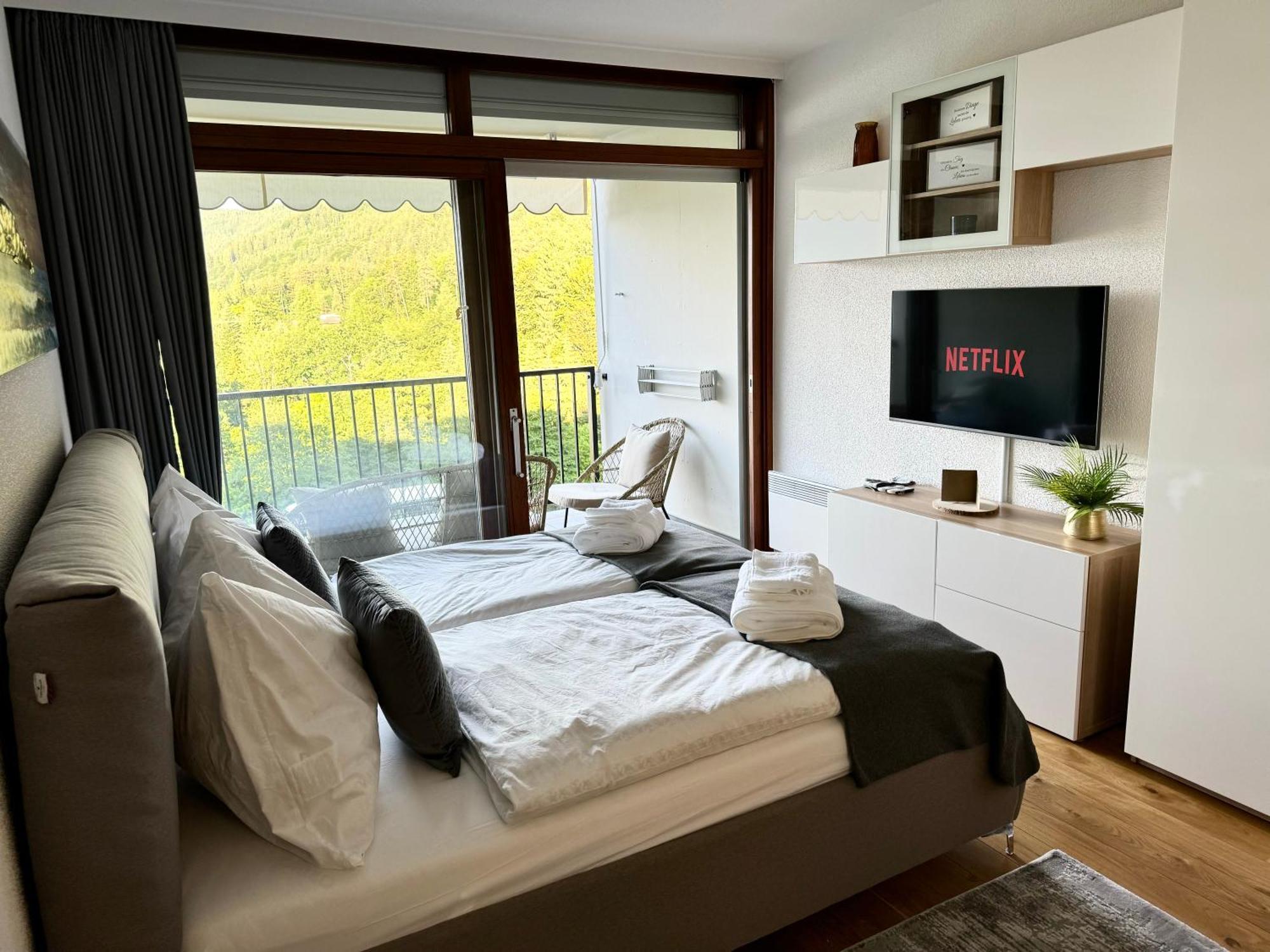 לאנדסקרון Apartment Am Ossiacher See Mit Seeblick מראה חיצוני תמונה